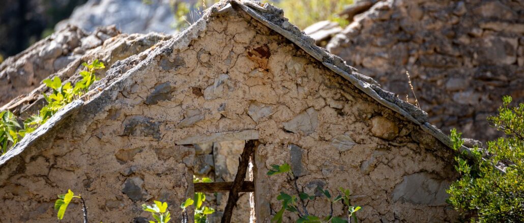 Paleo Perithia auf Korfu, Das vergessene Bergdorf neu entdecken