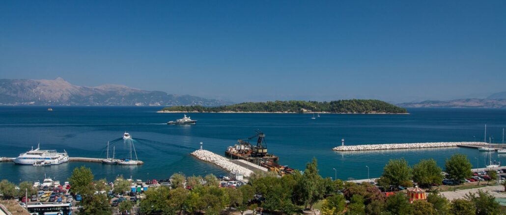Kassiopi auf Korfu, Karte, Anreise, Unterkünfte & Urlaubstipps